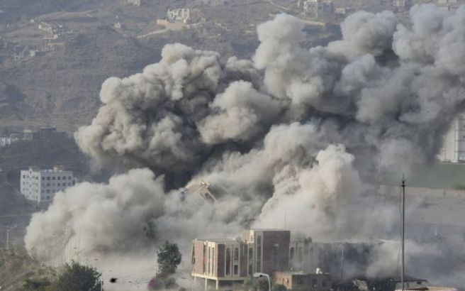 Τουλάχιστον 35 νεκροί από αεροπορικές επιδρομές εναντίον των Χούτι στην Υεμένη